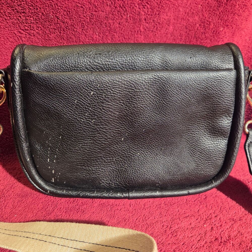 Universal Thread Black Faux Leather Camera Crossbody Bag Cream Webbing Strap - Picture 7 of 8
